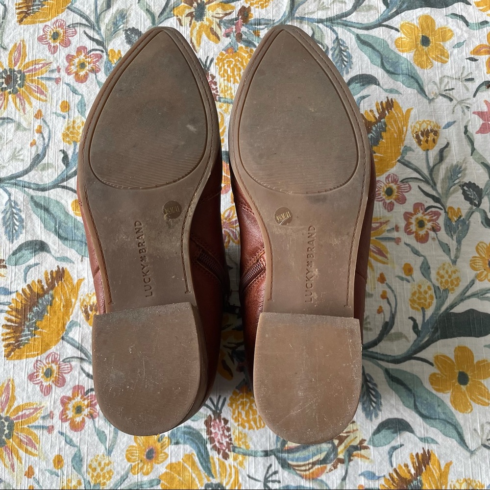 Lucky Brand Booties, size 9.5 in perfect condition - Picture 5 of 5